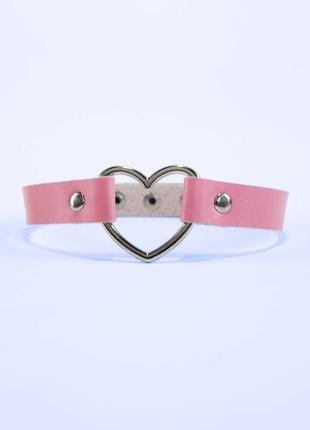 Розовый чокер с металлическим сердечком1 фото
