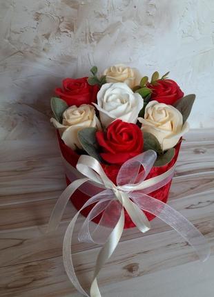 Букет з мильних квітів на день закоханих, подарунок на день народження1 фото