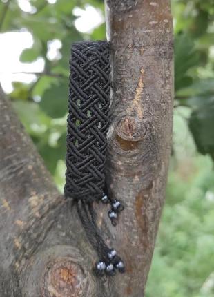 Макраме браслет "один" (черный)