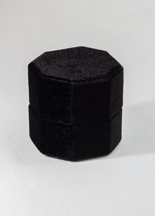 Оксамитова коробочка для кільця (колір deep black)4 фото