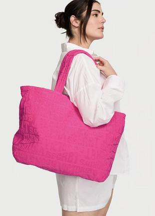 Велика вмістка сумка victoria's secret pink fuchsia terry tote bag1 фото