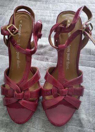 Босоножки новые вишневый цвет