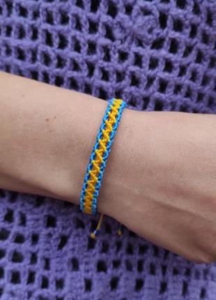 Жіночий браслет ручного плетіння макраме "арес" charo daro (блакитно-жовтий)1 фото