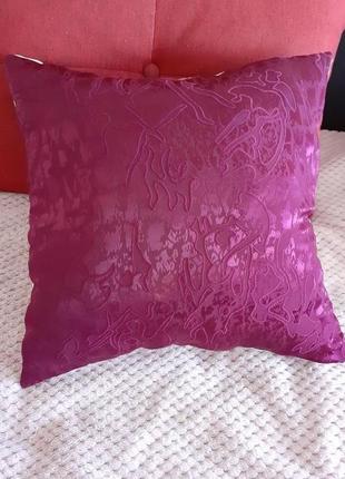 Декоративна подушка з  вишивкою4 фото