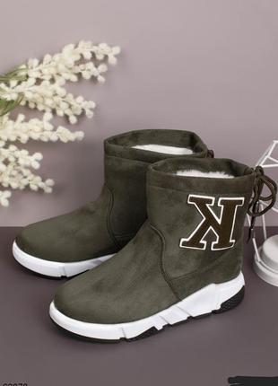 Стильні замшеві зимові чоботи черевики короткі спортивні кросівки1 фото