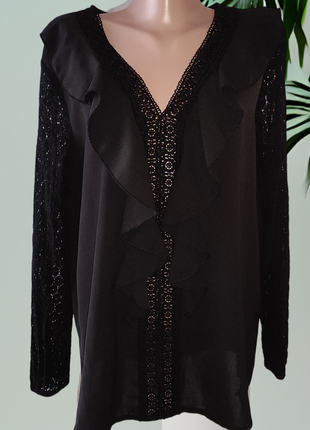 Чорна блузка з довгими рукавами гіпюр волани shein4 фото