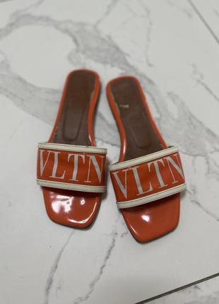 Шлепки летние valentino