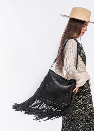 Чорна шкіряна сумка кросс боді жіноча з широким ременем8 фото