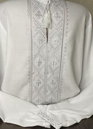 Низинка. стильна чоловіча вишиванка ручної роботи на білому домотканому полотні. ч-18425 фото