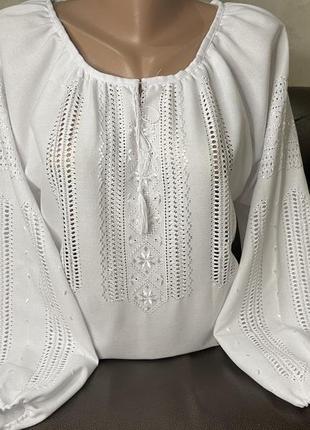 Стильна жіноча вишиванка на білому домотканому полотні ручної роботи. ж-22302 фото