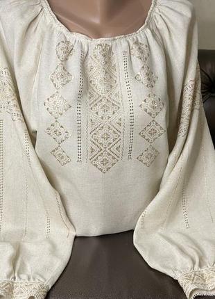 Низинка. стильна жіноча вишиванка на сірому льоні ручної роботи. ж-23282 фото