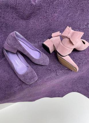Розовые пудровые замшевые туфли с бантиком на квадратном каблуке9 фото