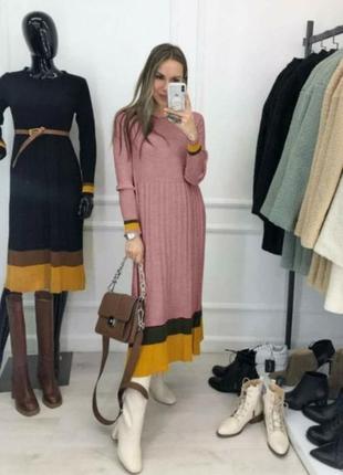 Платье трикотаж плисировка