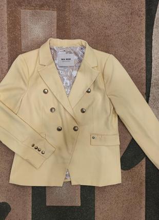 Пиджак пиджак жакет блейзер желтый м,л размер 44,461 фото