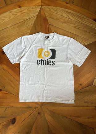 Etnies classic skateboarding logo tshirt тішка плотна на скейт реп вінтаж y2k