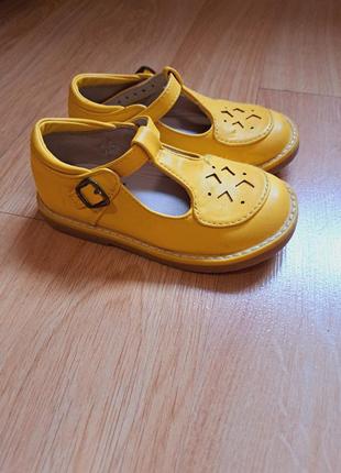 Туфлі шкіра 24 розмір