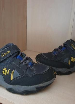 Ботинки кроссовки туфли clarks