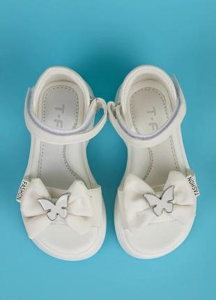 Босоножки для девочек 8