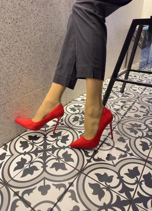 Жіночі туфлі червоні9 фото