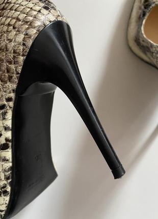 Невероятные кожаные туфли в змеиный принт fiore lavorazione artigianale6 фото