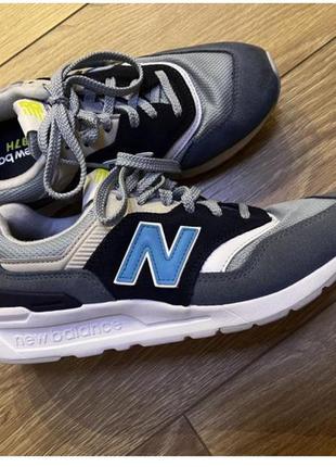 Кросівки new balance