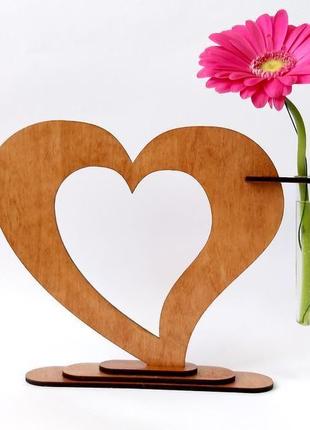 Ваза «любляче серце»: вишуканий декор і ідеальний подарунок для коханої людини9 фото