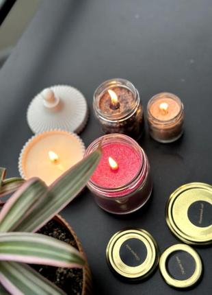 Свечи с различными ароматами и формами4 фото