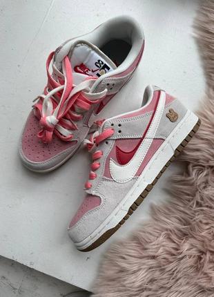 Nike sb dunk low se 85 double swoosh pink rabbit1 фото