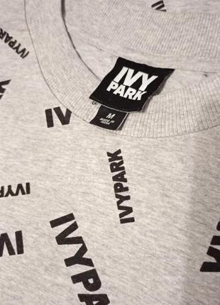 Сіра оверсайз футболка ivy park лого принт/сіра оверсайз лого футболка6 фото