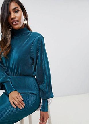 Стильное платье плиссе с открытой спиной asos disign3 фото