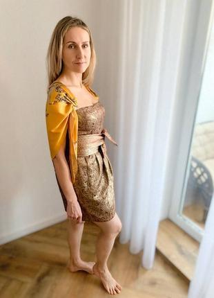 Коктейльна сукня золотий промінь3 фото