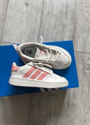 Кросівки adidas 24 розмір