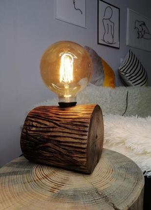 Лампа настольная из дерева