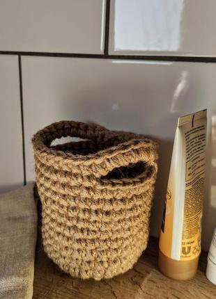 Корзина из джута. плетеная круглая корзинка. органайзер.