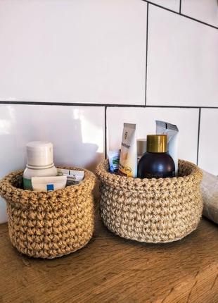 Плетёное кашпо. круглая вязаная корзинка. корзина из джута.