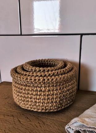 Круглая плетёная корзинка органайзер. корзина из джута. кашпо.