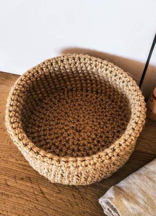 Круглая плетёная корзинка органайзер. корзина из джута. кашпо.