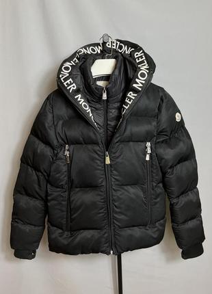 Зимня куртка moncler