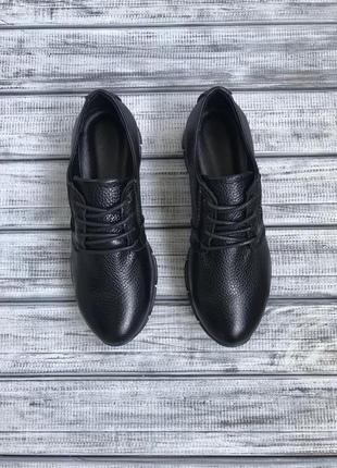Чёрные кожаные кроссовки4 фото