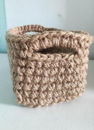 Прямоугольная корзина. плетёная корзина с ручками.