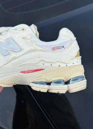 Кроссовки nb 2002r sea salt cream5 фото