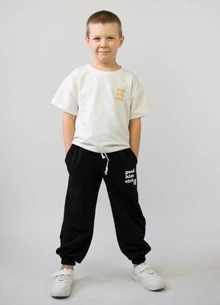 Спортивні штани для хлопчика, стильні джогери дитячі, стильные штаны для мальчика, модні штани з надписами, штани двунитка4 фото