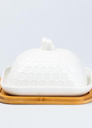 Масленка для сливочного масла и сыра 18 х 16 х 11 см керамическая с крышкой на бамбуковой подставке1 фото