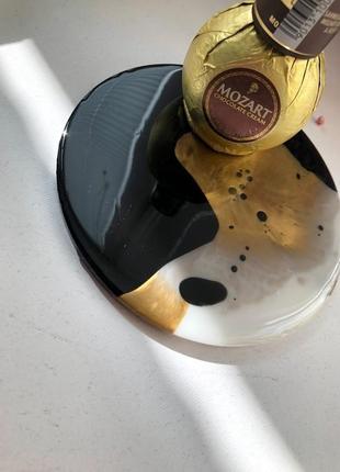 Надзвичайна підставка під чашку або свічку у чорно золотому кольорі чудовий подарунок для дому3 фото