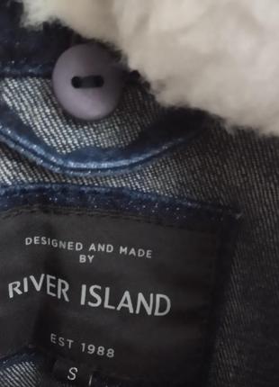 River island джинсова куртка комір з хутром4 фото