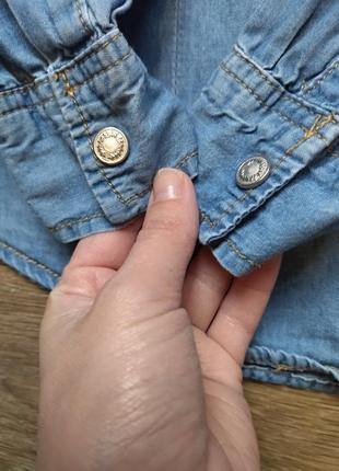 Тонесенька джинсова сорочка_куртка на кнопках4 фото