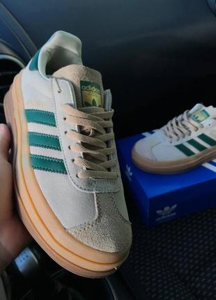 Жіночі кросівки adidas gazelle bold beige green1 фото