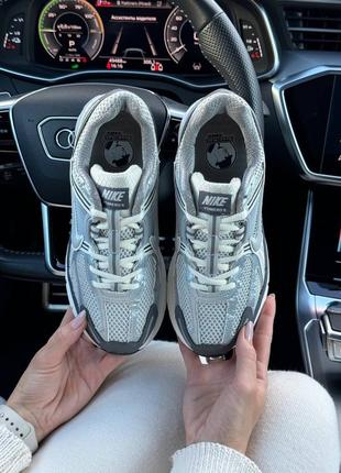 Nike vomero 5 wmns gray silver4 фото