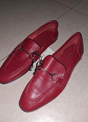 Вишневі бордові туфлі лофери з ланцюжком1 фото