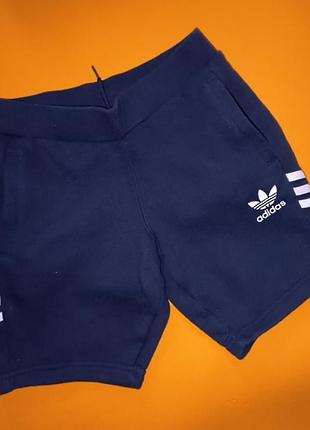 Шорты на малькика 7-8лет adidas